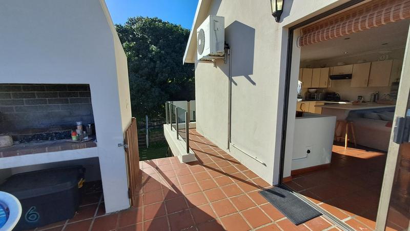 4 Bedroom Property for Sale in Stilbaai East Western Cape